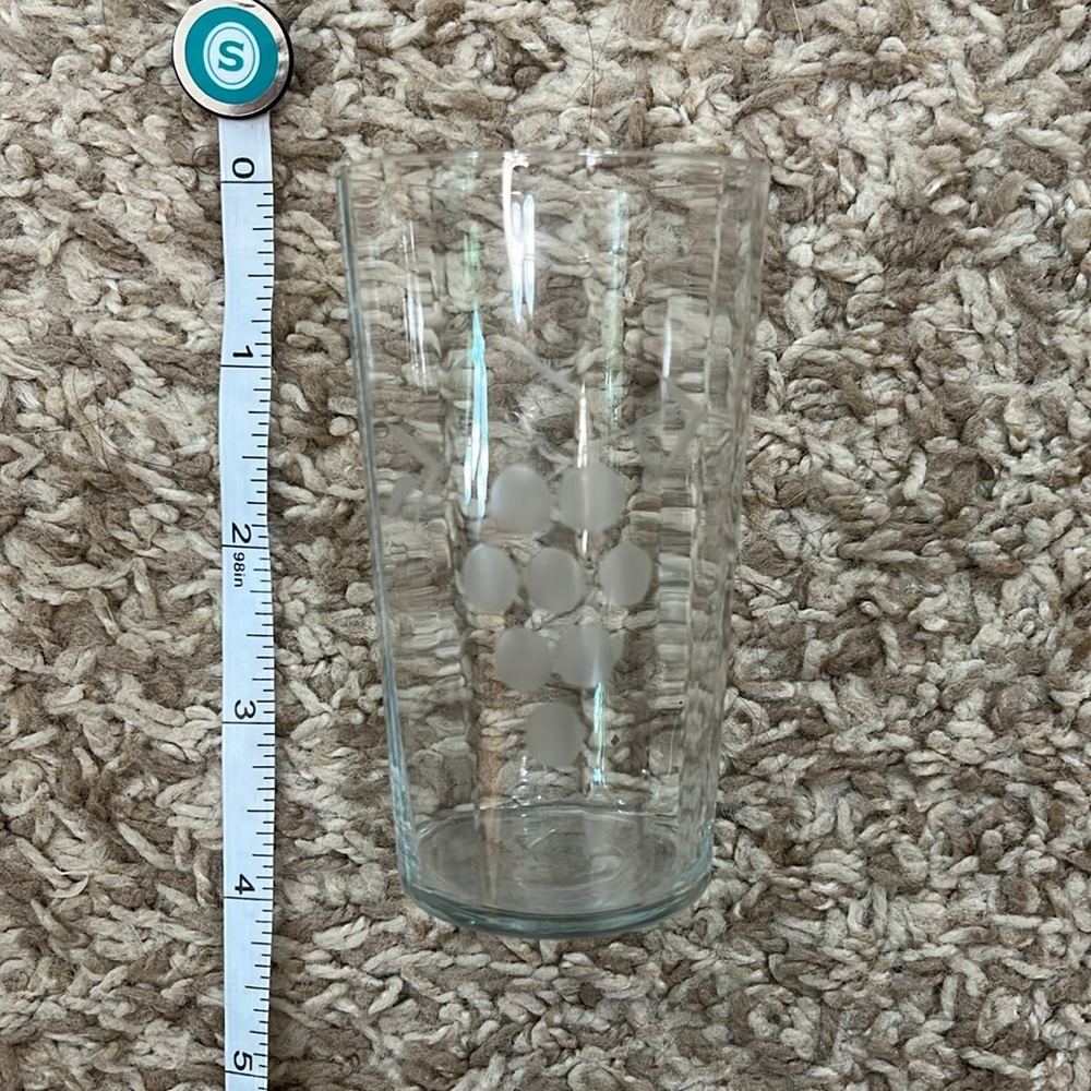 Vintage Grape Etched Carafe Pitcher w/ 11 Matching Glasses - Picture 11 of 14